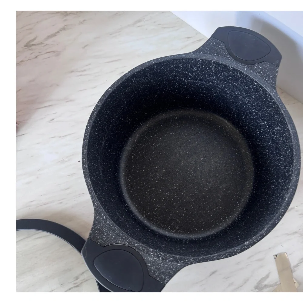 D&W Black Textured Cast Aluminum Dutch Oven Stock Pot with Glass Lid Non-Stick